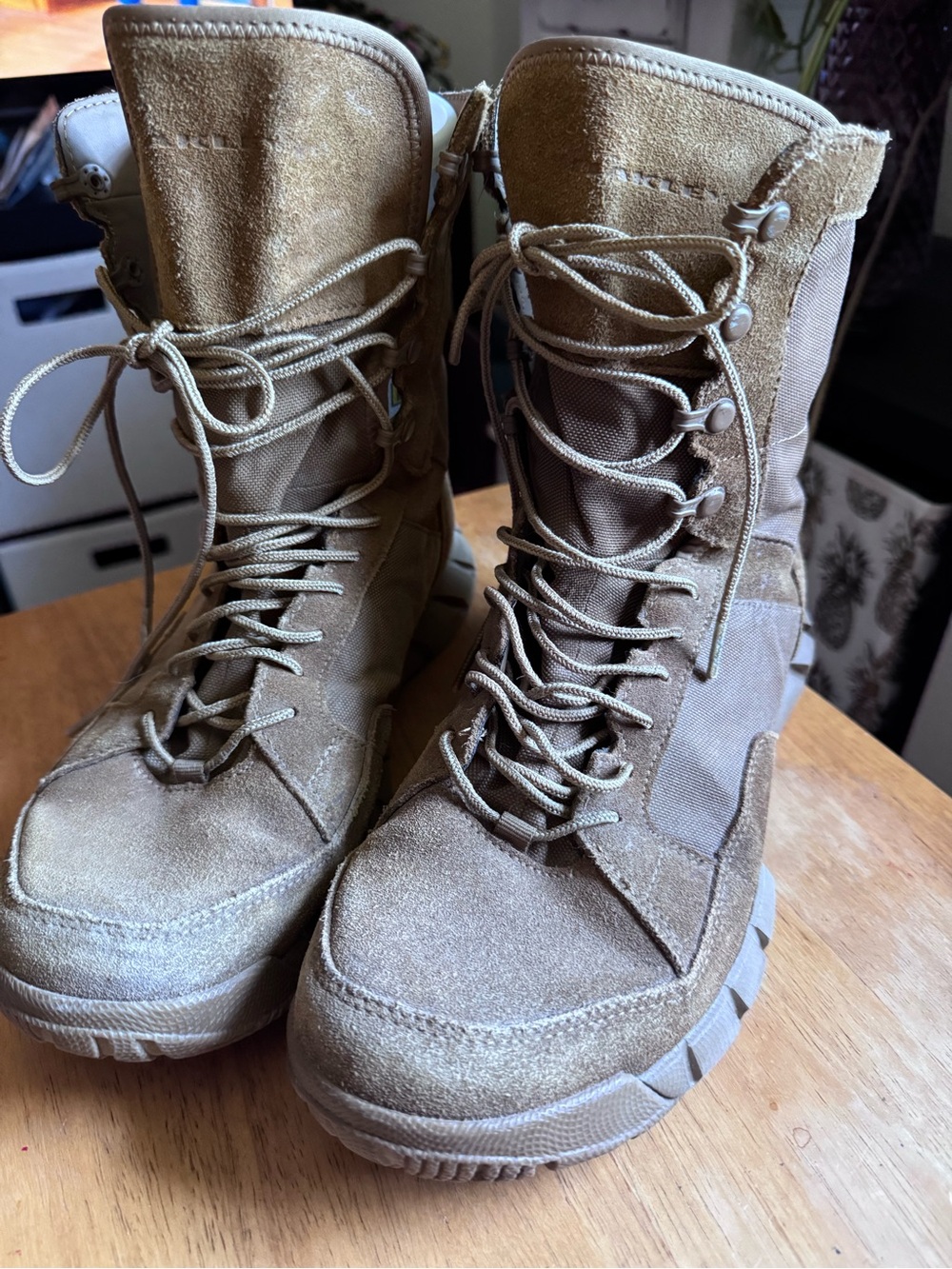 Oakley Military Combat Boots Tan Men's 10 Lace Up Suede Mid-Calf Rubber Outsole